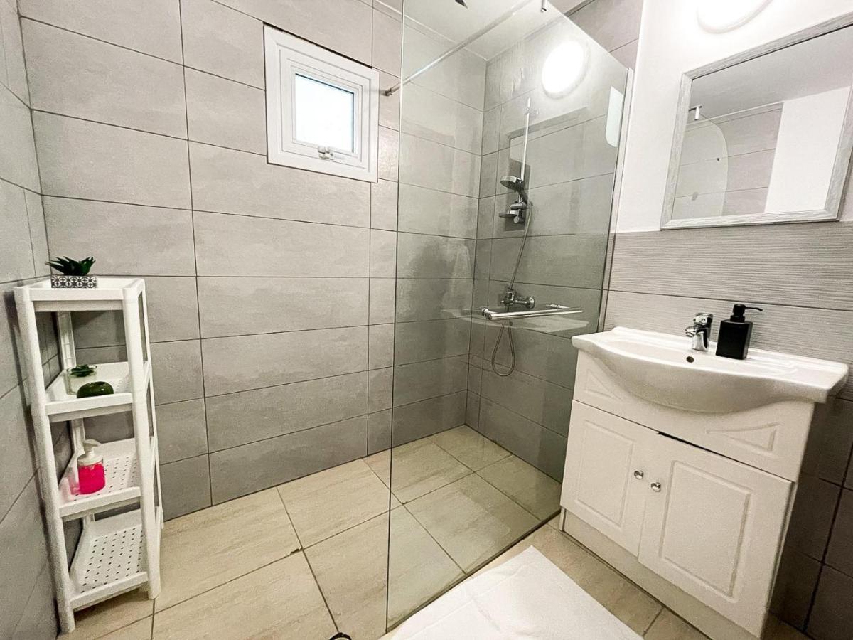 Serena'S 2-Br Apartment In Ларнака Екстер'єр фото