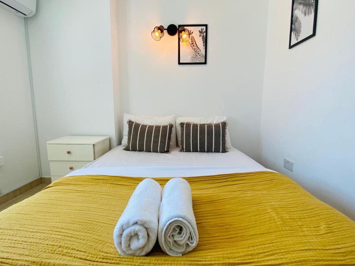 Serena'S 2-Br Apartment In Ларнака Екстер'єр фото