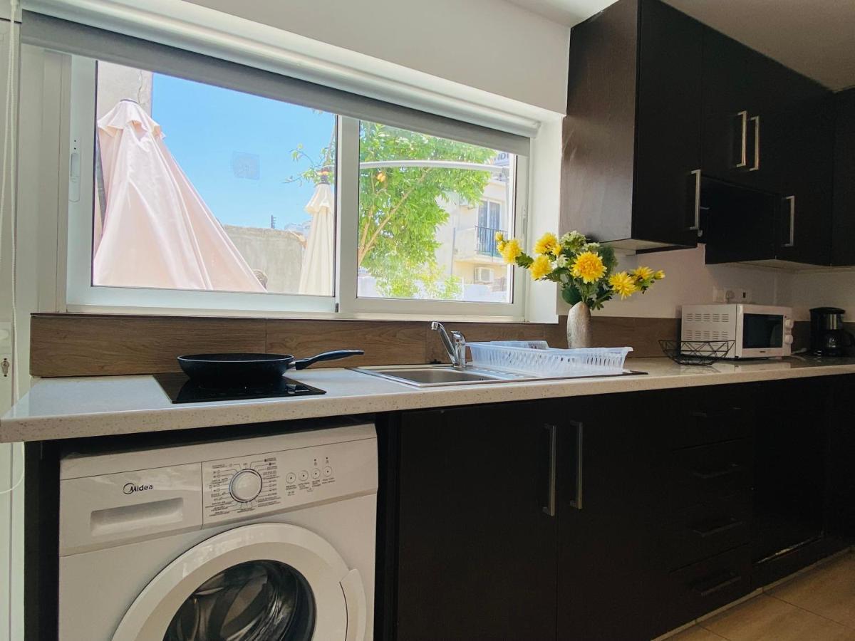 Serena'S 2-Br Apartment In Ларнака Екстер'єр фото